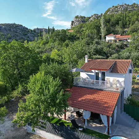 House Madrino Villa Kresevo Exterior photo