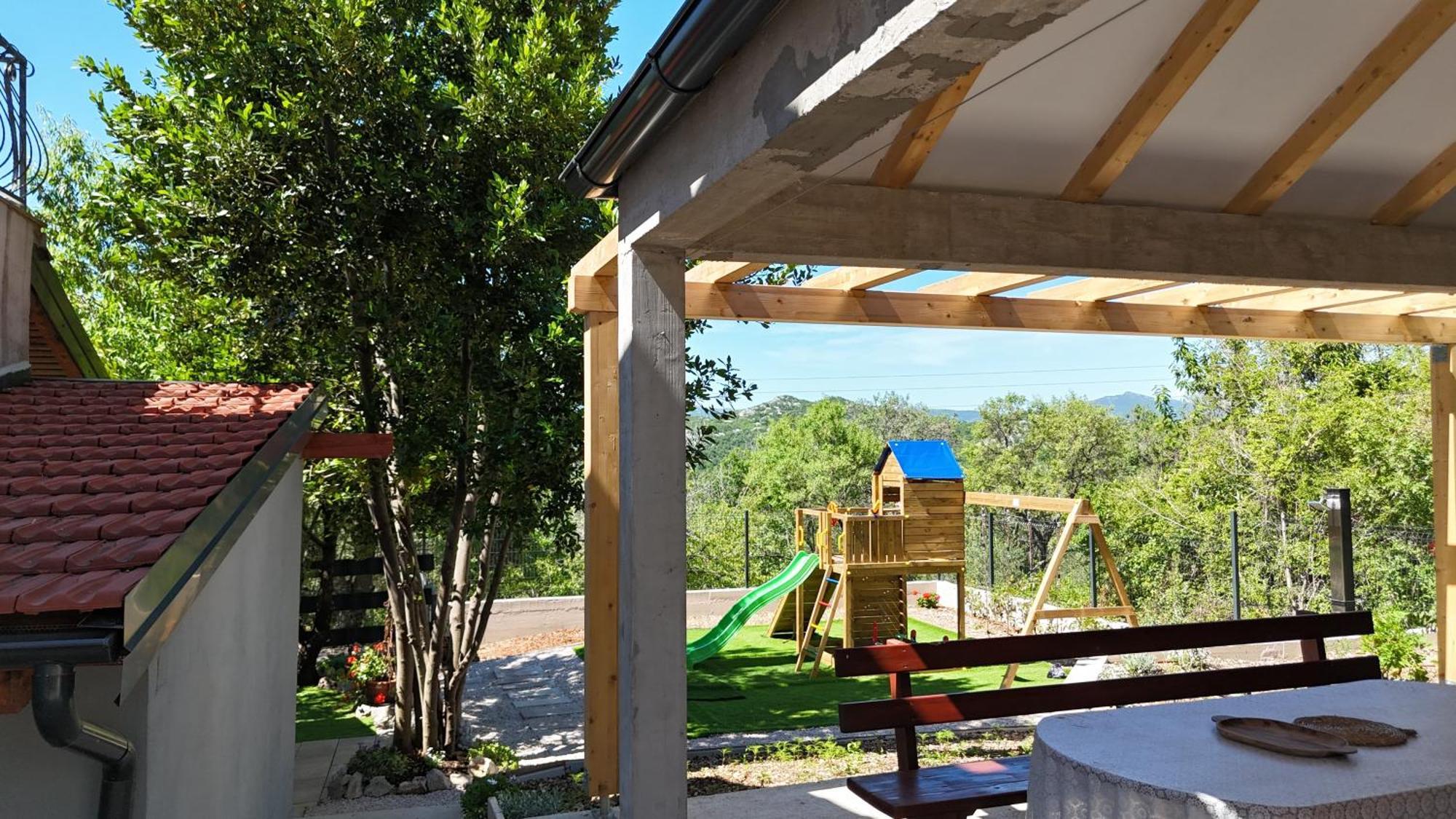 House Madrino Kresevo