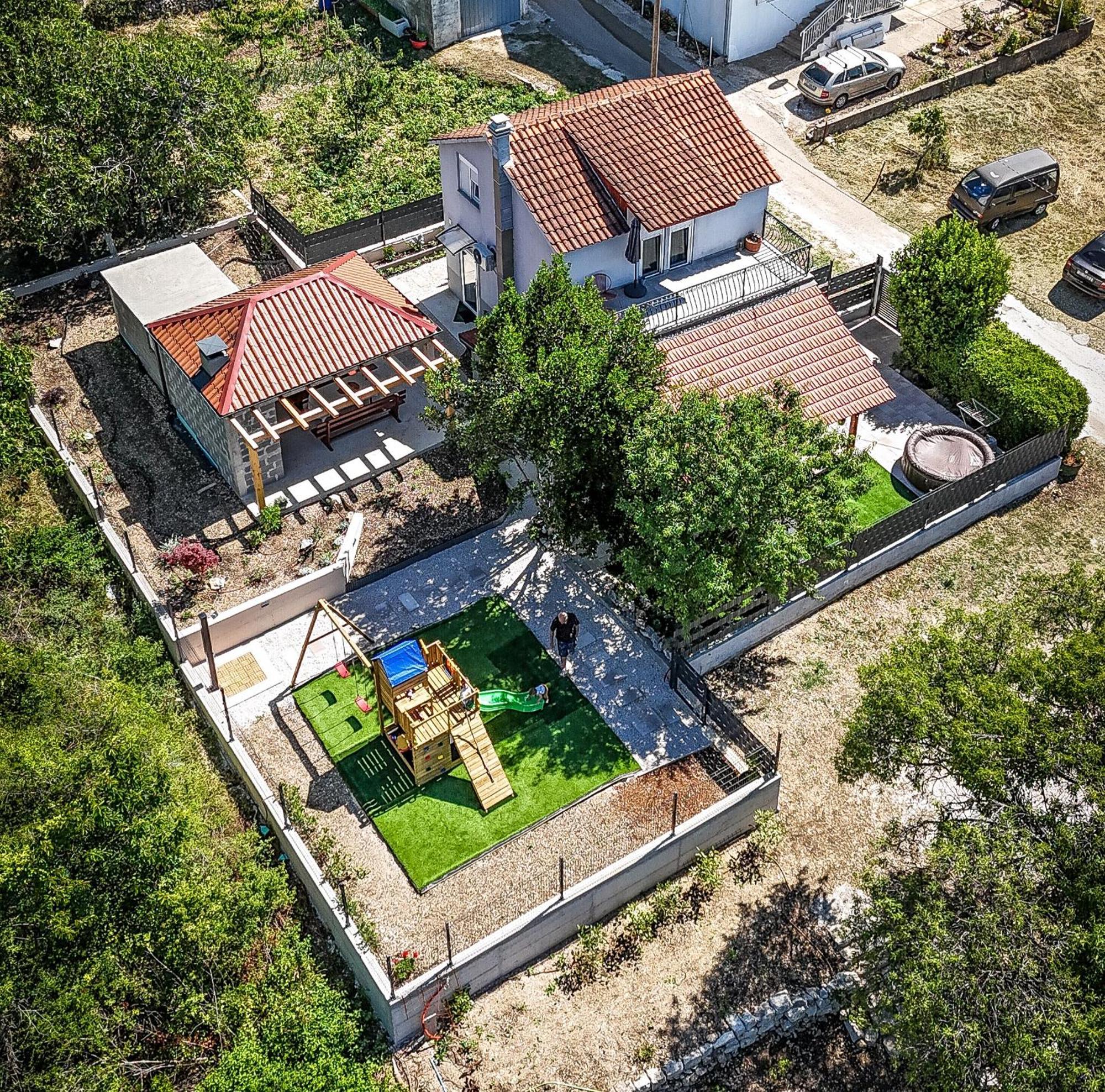 House Madrino Kresevo